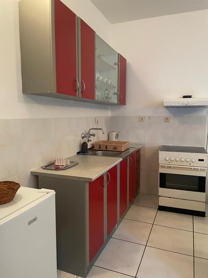 Apartments Mandarina Garden Petrovac Eksteriør billede