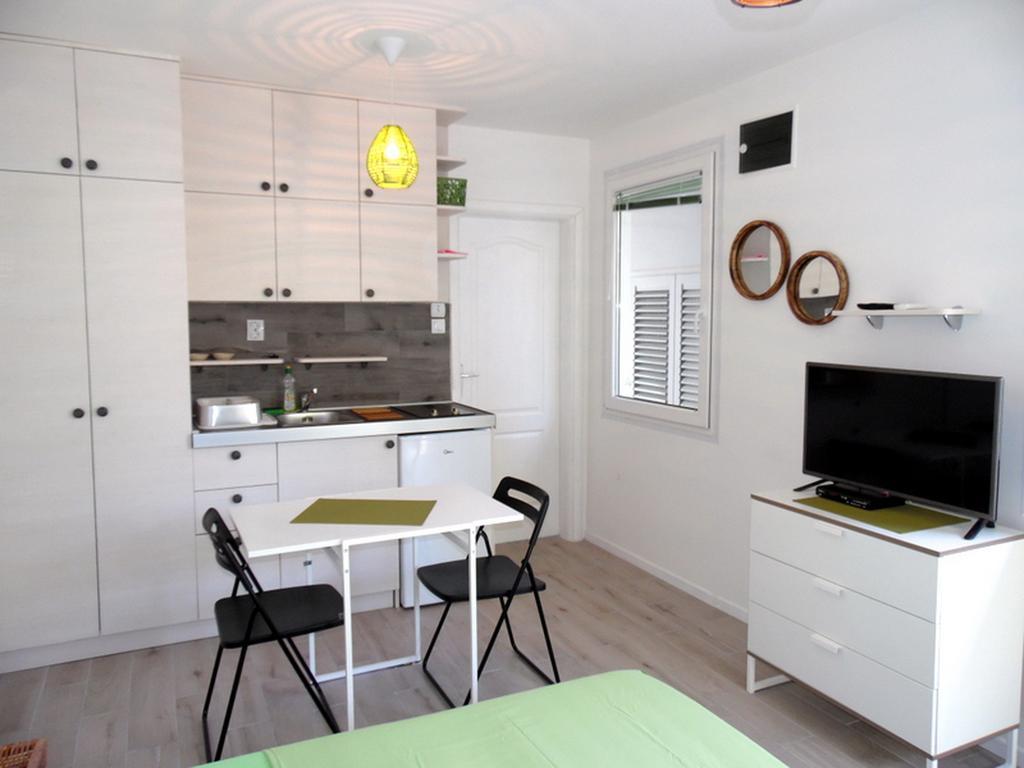 Apartments Mandarina Garden Petrovac Eksteriør billede