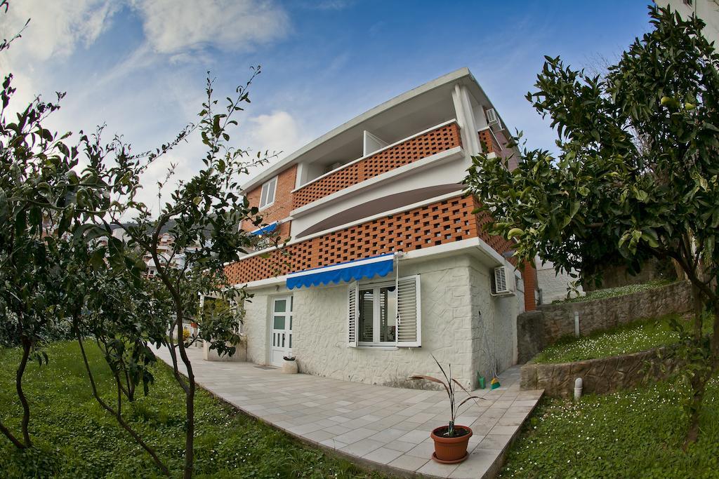 Apartments Mandarina Garden Petrovac Eksteriør billede